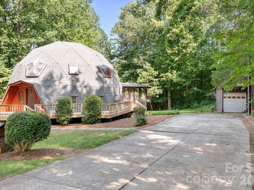 6351 Wildwood Trail, Denver, NC 28037.  MLS# CAR4398250, YatesRealty ID 38826. 