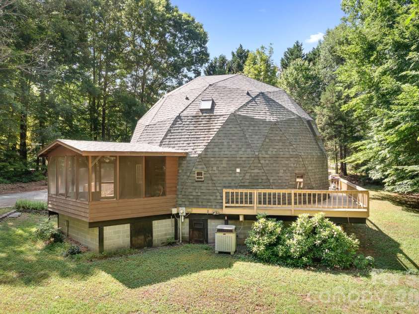 6351 Wildwood Trail, Denver, NC 28037.  MLS# CAR4398250, YatesRealty ID 38826. 