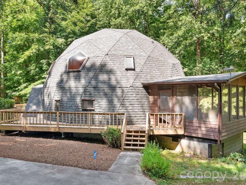 6351 Wildwood Trail, Denver, NC 28037.  MLS# CAR4398250, YatesRealty ID 38826. 