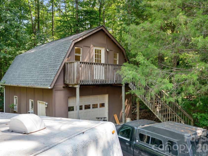 6351 Wildwood Trail, Denver, NC 28037.  MLS# CAR4398250, YatesRealty ID 38826. 