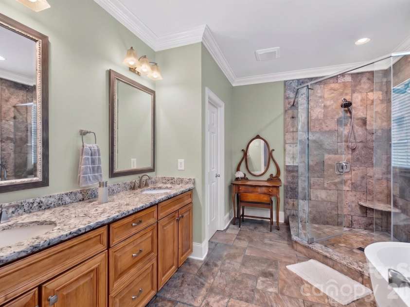 106 Spinnaker Bay Lane, Lake Wylie, SC 29710.  MLS# CAR4404488, YatesRealty ID 38827. Primary bath ensuite with double vanities