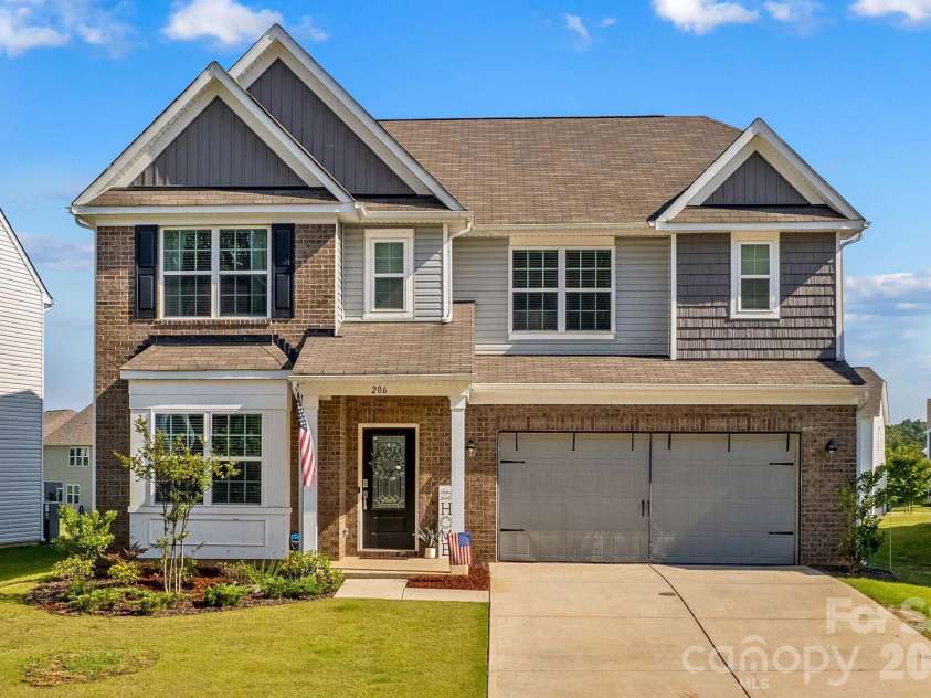 206 Abersham Drive, Mooresville, NC 28115.  MLS# CAR4400751, YatesRealty ID 38828. 