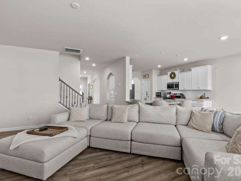 206 Abersham Drive, Mooresville, NC 28115.  MLS# CAR4400751, YatesRealty ID 38828. 