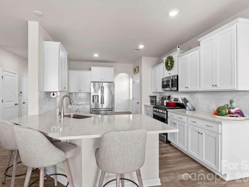 206 Abersham Drive, Mooresville, NC 28115.  MLS# CAR4400751, YatesRealty ID 38828. 