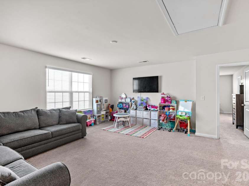 206 Abersham Drive, Mooresville, NC 28115.  MLS# CAR4400751, YatesRealty ID 38828. 