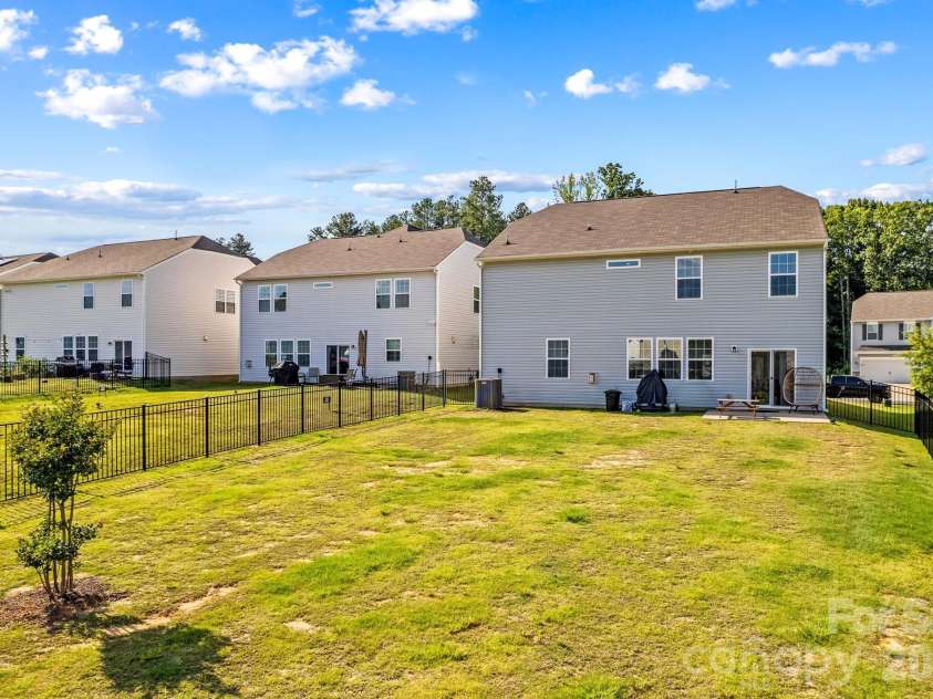 206 Abersham Drive, Mooresville, NC 28115.  MLS# CAR4400751, YatesRealty ID 38828. 