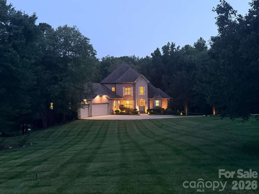 166 Atlantic Way, Mooresville, NC 28117.  MLS# CAR4401198, YatesRealty ID 38829. 166 Atlantic Way