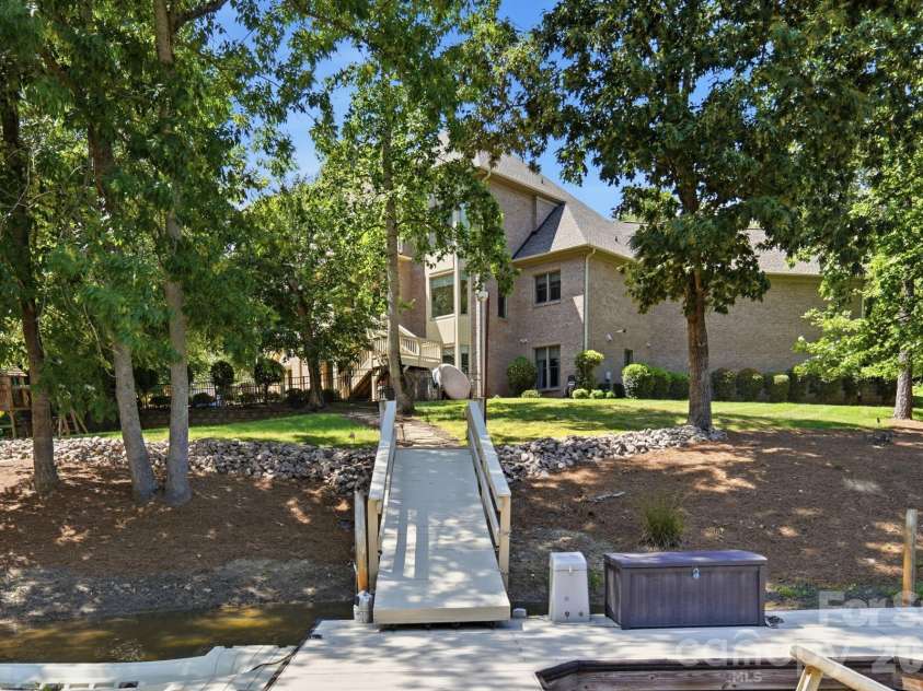 166 Atlantic Way, Mooresville, NC 28117.  MLS# CAR4401198, YatesRealty ID 38829. 