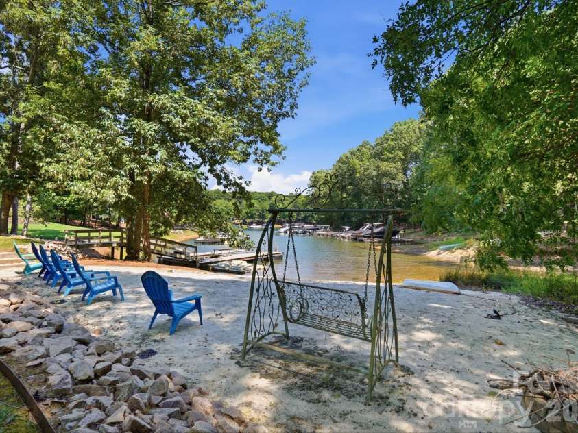 166 Atlantic Way, Mooresville, NC 28117.  MLS# CAR4401198, YatesRealty ID 38829. Private Sandy Beach