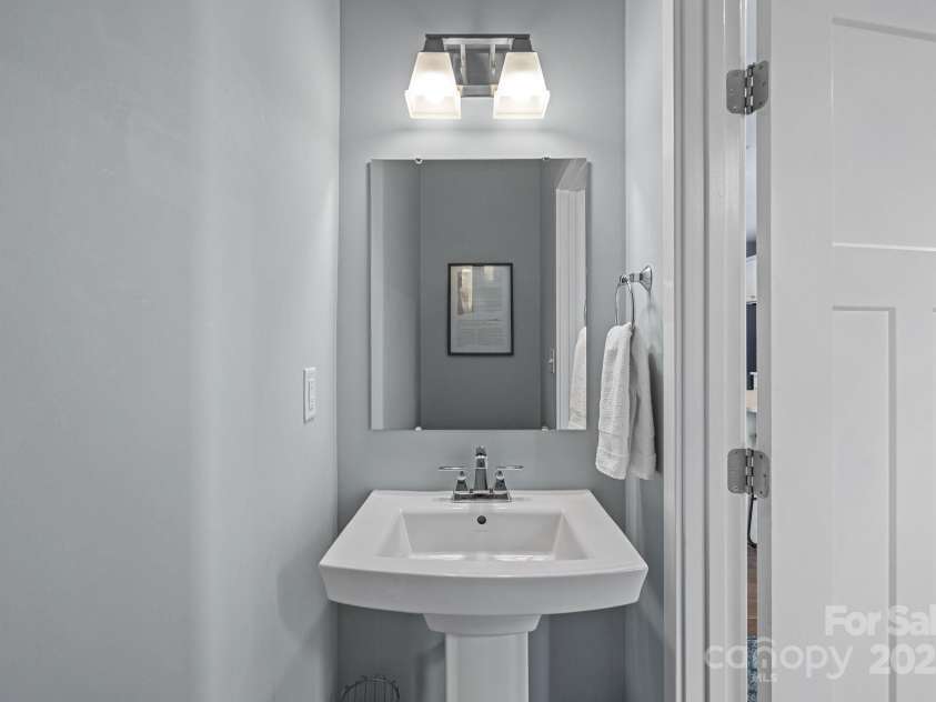 1263 Caldwell Street, Charlotte, NC 28206.  MLS# CAR4327140, YatesRealty ID 3883. 