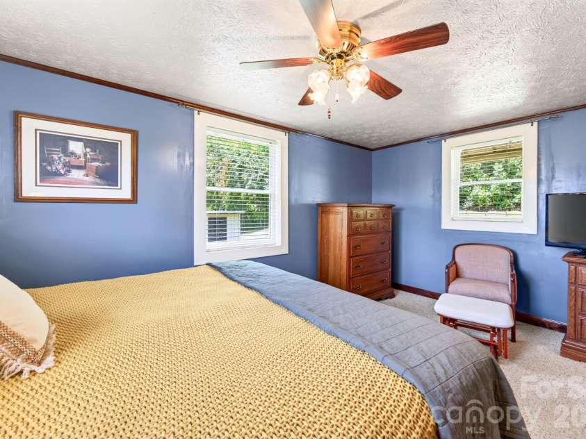 82 Sharon Road, Fairview, NC 28730.  MLS# CAR4404789, YatesRealty ID 38830. 