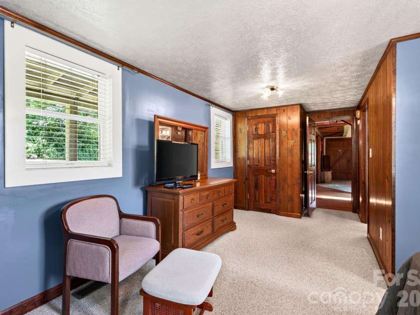 82 Sharon Road, Fairview, NC 28730.  MLS# CAR4404789, YatesRealty ID 38830. 