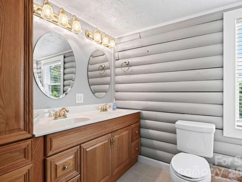 82 Sharon Road, Fairview, NC 28730.  MLS# CAR4404789, YatesRealty ID 38830. Primary Bathroom