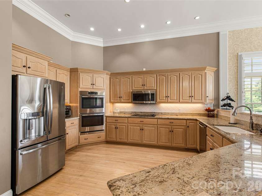 747 Shoreline Drive, Lancaster, SC 29720.  MLS# CAR4399285, YatesRealty ID 38831. 
