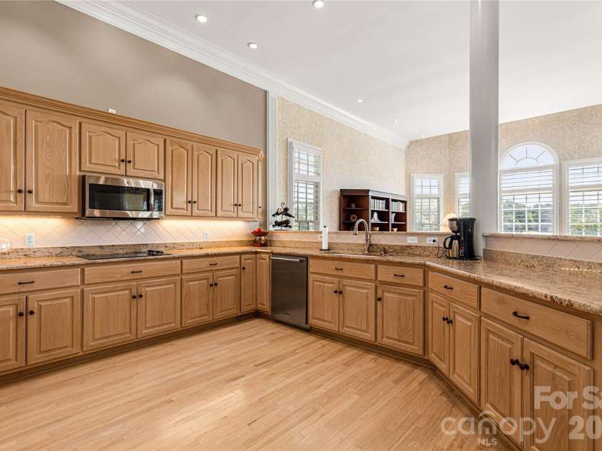 747 Shoreline Drive, Lancaster, SC 29720.  MLS# CAR4399285, YatesRealty ID 38831. 