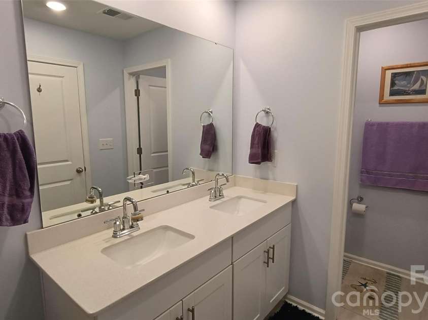837 Gerard Bay Drive, Fort Mill, SC 29715.  MLS# CAR4405048, YatesRealty ID 38833. 