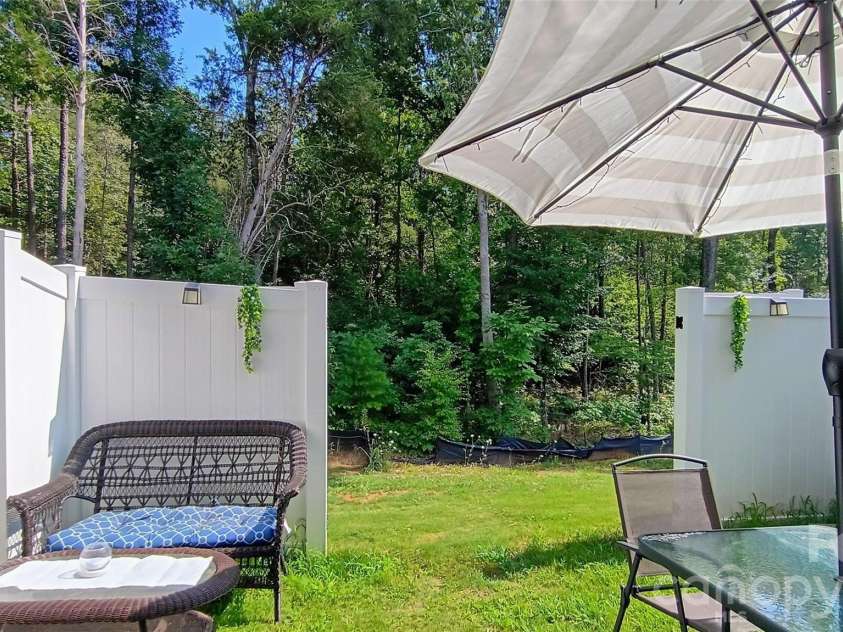 837 Gerard Bay Drive, Fort Mill, SC 29715.  MLS# CAR4405048, YatesRealty ID 38833. 