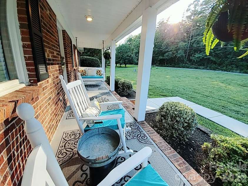 318 Rutledge Road, Mount Holly, NC 28120.  MLS# CAR4396955, YatesRealty ID 38834. 