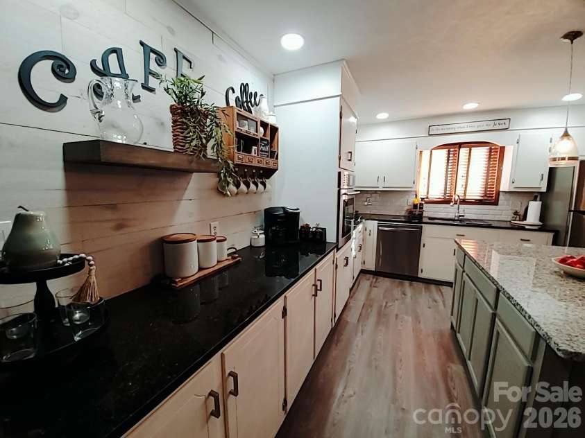 318 Rutledge Road, Mount Holly, NC 28120.  MLS# CAR4396955, YatesRealty ID 38834. 
