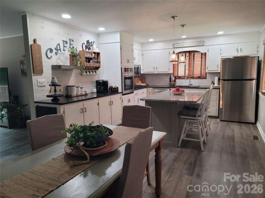 318 Rutledge Road, Mount Holly, NC 28120.  MLS# CAR4396955, YatesRealty ID 38834. 