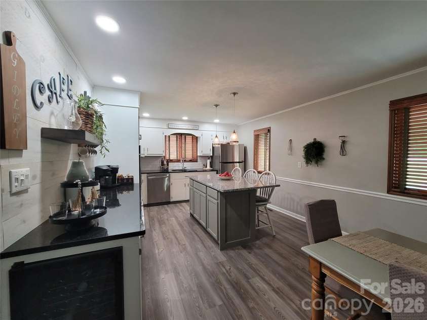 318 Rutledge Road, Mount Holly, NC 28120.  MLS# CAR4396955, YatesRealty ID 38834. 