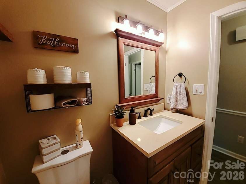 318 Rutledge Road, Mount Holly, NC 28120.  MLS# CAR4396955, YatesRealty ID 38834. 