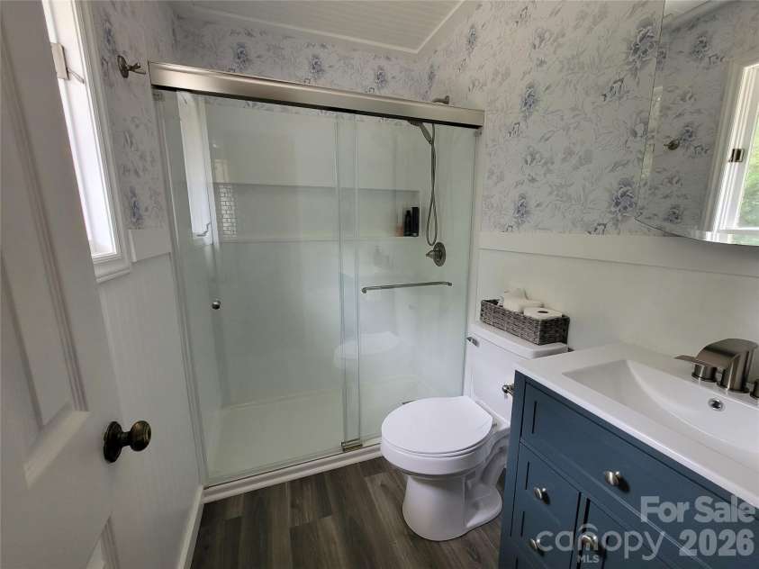 318 Rutledge Road, Mount Holly, NC 28120.  MLS# CAR4396955, YatesRealty ID 38834. 