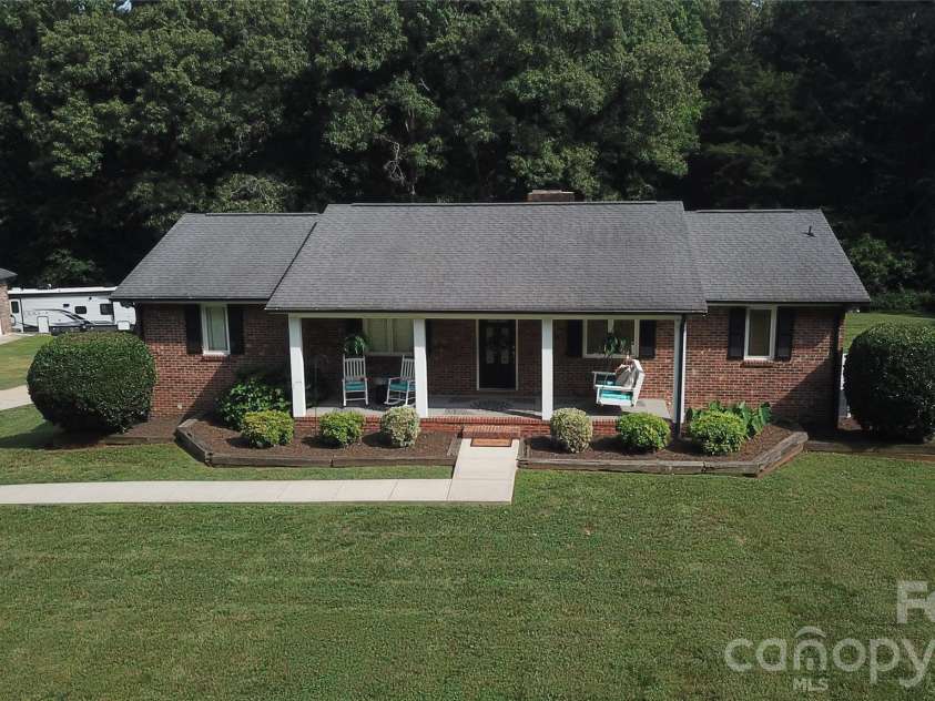 318 Rutledge Road, Mount Holly, NC 28120.  MLS# CAR4396955, YatesRealty ID 38834. 