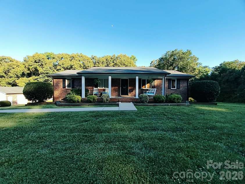 318 Rutledge Road, Mount Holly, NC 28120.  MLS# CAR4396955, YatesRealty ID 38834. 