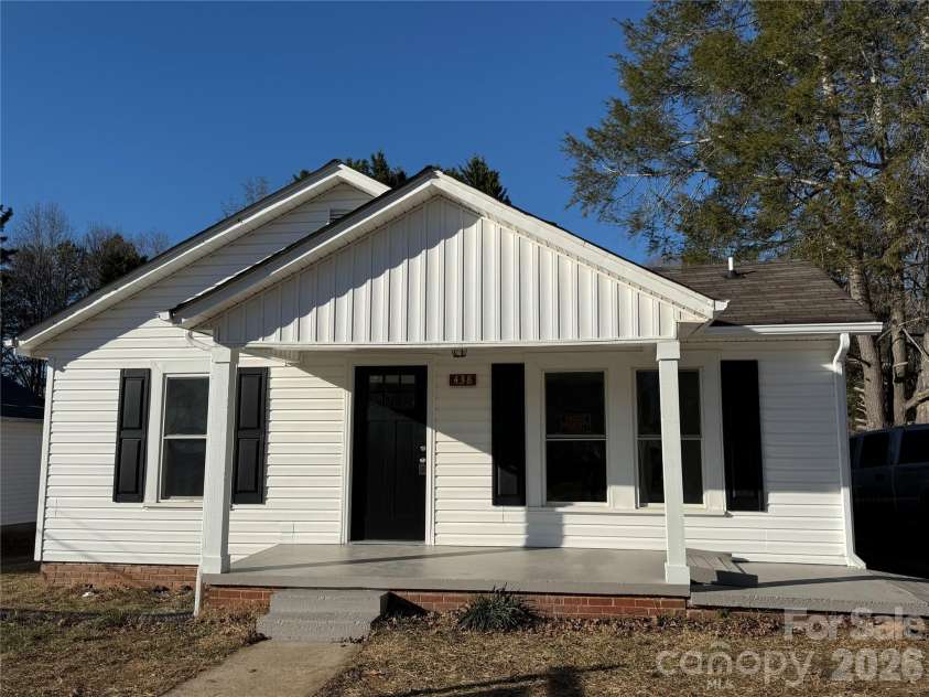 438 Pop Davis Road, Taylorsville, NC 28681.  MLS# CAR4338461, YatesRealty ID 3884. 