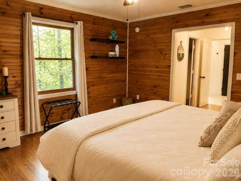 721 Bear Creek Lane, Saluda, NC 28773.  MLS# CAR4403614, YatesRealty ID 38840. 