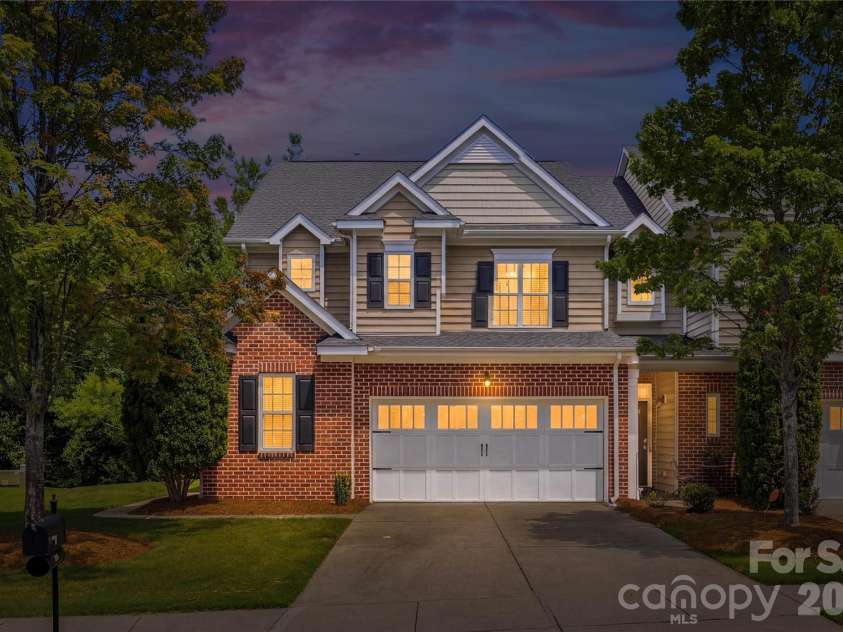 6823 Maricopa Road, Charlotte, NC 28277.  MLS# CAR4405280, YatesRealty ID 38842. 