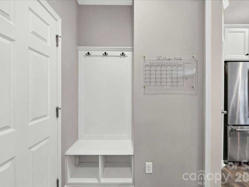 12515 Current Drive, Charlotte, NC 28278.  MLS# CAR4398958, YatesRealty ID 38844. Drop zone