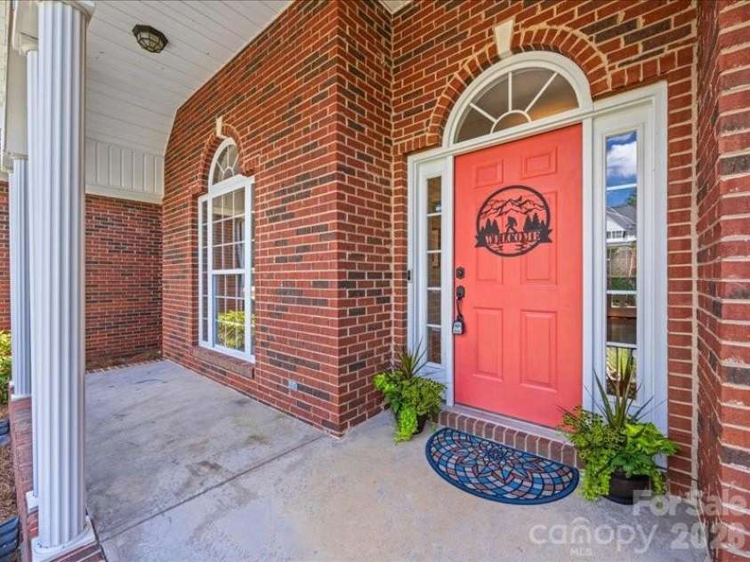 923 Gristmill Drive, Rock Hill, SC 29732.  MLS# CAR4402457, YatesRealty ID 38845. 