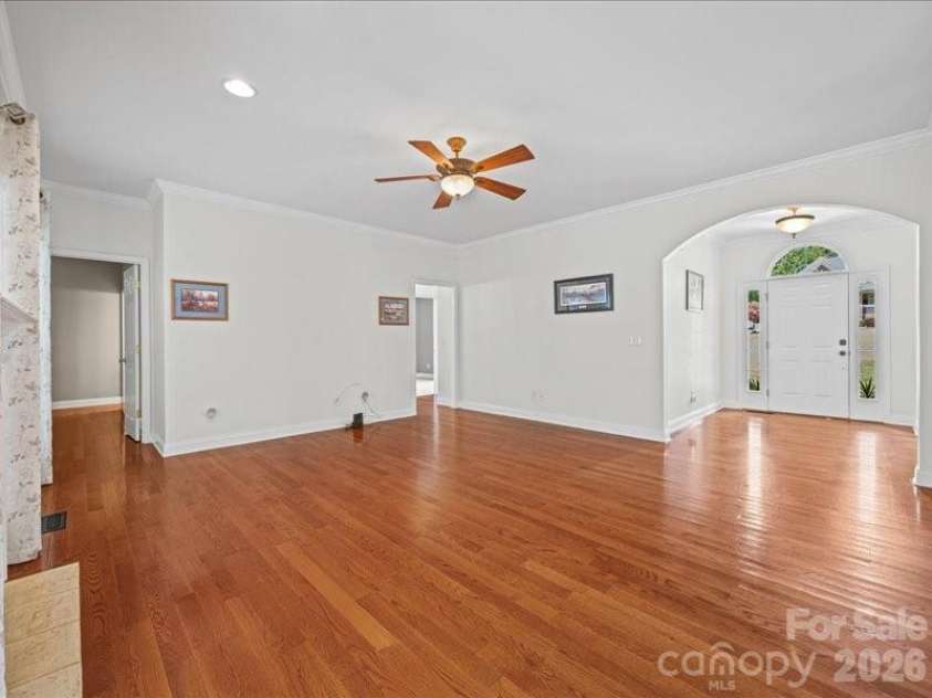 923 Gristmill Drive, Rock Hill, SC 29732.  MLS# CAR4402457, YatesRealty ID 38845. 