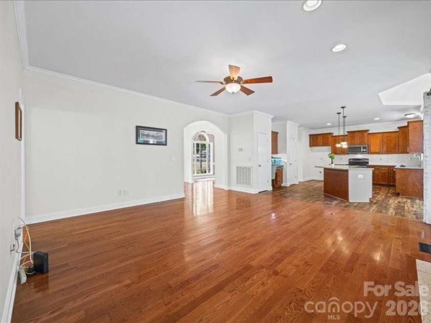 923 Gristmill Drive, Rock Hill, SC 29732.  MLS# CAR4402457, YatesRealty ID 38845. 