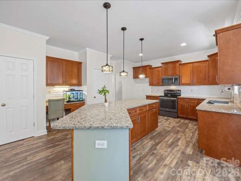 923 Gristmill Drive, Rock Hill, SC 29732.  MLS# CAR4402457, YatesRealty ID 38845. 