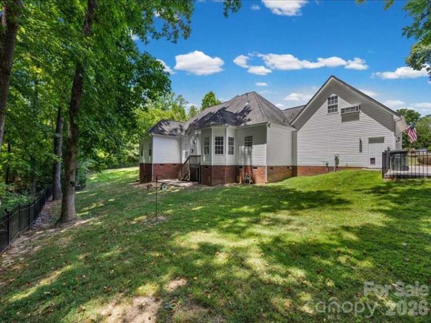 923 Gristmill Drive, Rock Hill, SC 29732.  MLS# CAR4402457, YatesRealty ID 38845. 