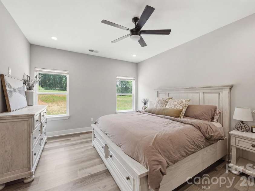 1311 Dockery Drive, Shelby, NC 28152.  MLS# CAR4404761, YatesRealty ID 38846. 