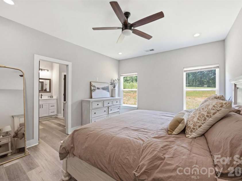 1311 Dockery Drive, Shelby, NC 28152.  MLS# CAR4404761, YatesRealty ID 38846. 