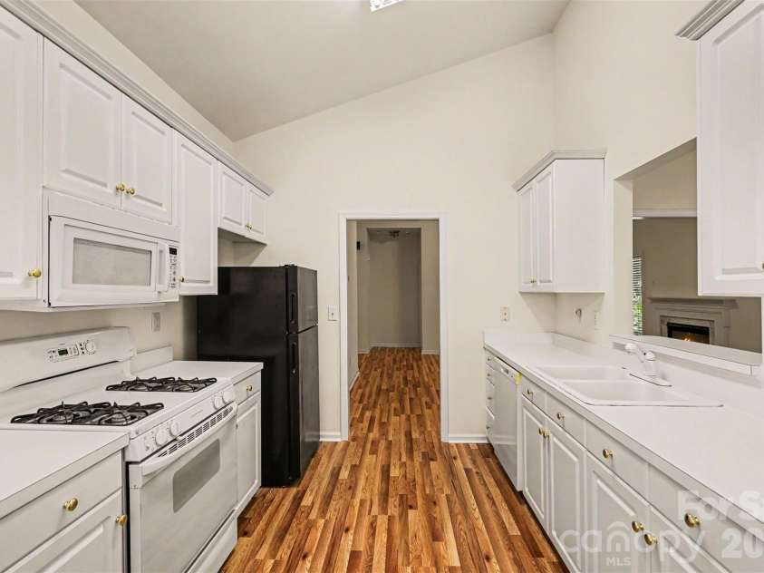 2922 Tallard Lane, Charlotte, NC 28270.  MLS# CAR4399568, YatesRealty ID 38847. 