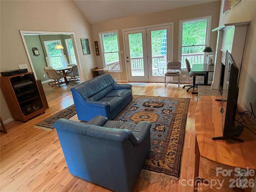 136 Johnnie Hills None, Burnsville, NC 28714.  MLS# CAR4401752, YatesRealty ID 38848. 