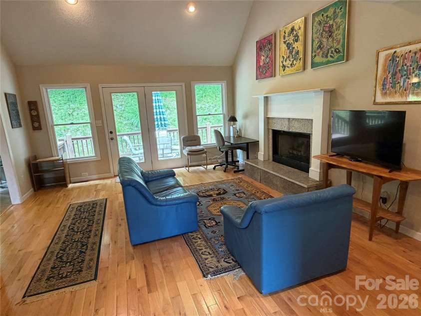 136 Johnnie Hills None, Burnsville, NC 28714.  MLS# CAR4401752, YatesRealty ID 38848. 