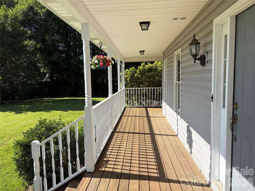 136 Johnnie Hills None, Burnsville, NC 28714.  MLS# CAR4401752, YatesRealty ID 38848. 