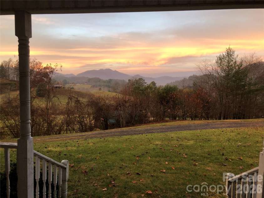 136 Johnnie Hills None, Burnsville, NC 28714.  MLS# CAR4401752, YatesRealty ID 38848. 