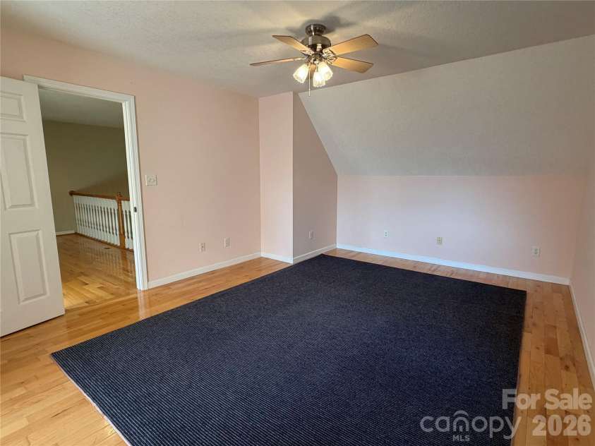 136 Johnnie Hills None, Burnsville, NC 28714.  MLS# CAR4401752, YatesRealty ID 38848. Bedroom
