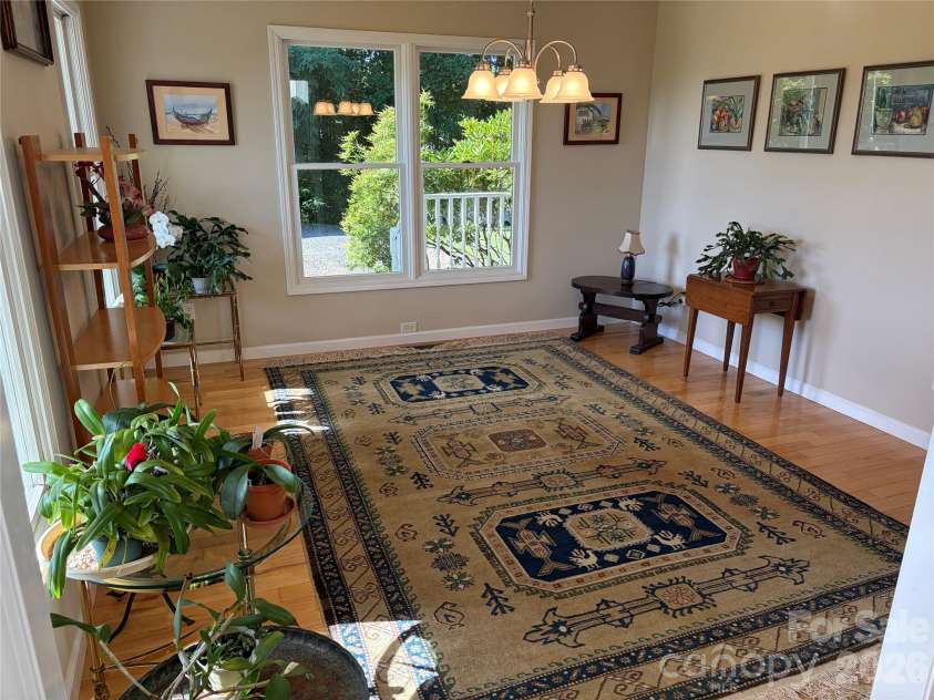 136 Johnnie Hills None, Burnsville, NC 28714.  MLS# CAR4401752, YatesRealty ID 38848. Dining
