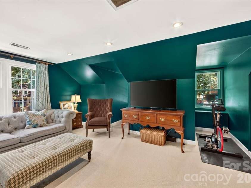 10300 Ben Franklin Court, Charlotte, NC 28277.  MLS# CAR4396289, YatesRealty ID 38849. 