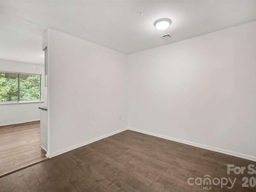 4902 Spring Lake Drive, Charlotte, NC 28212.  MLS# CAR4411853, YatesRealty ID 38851. Dining Area