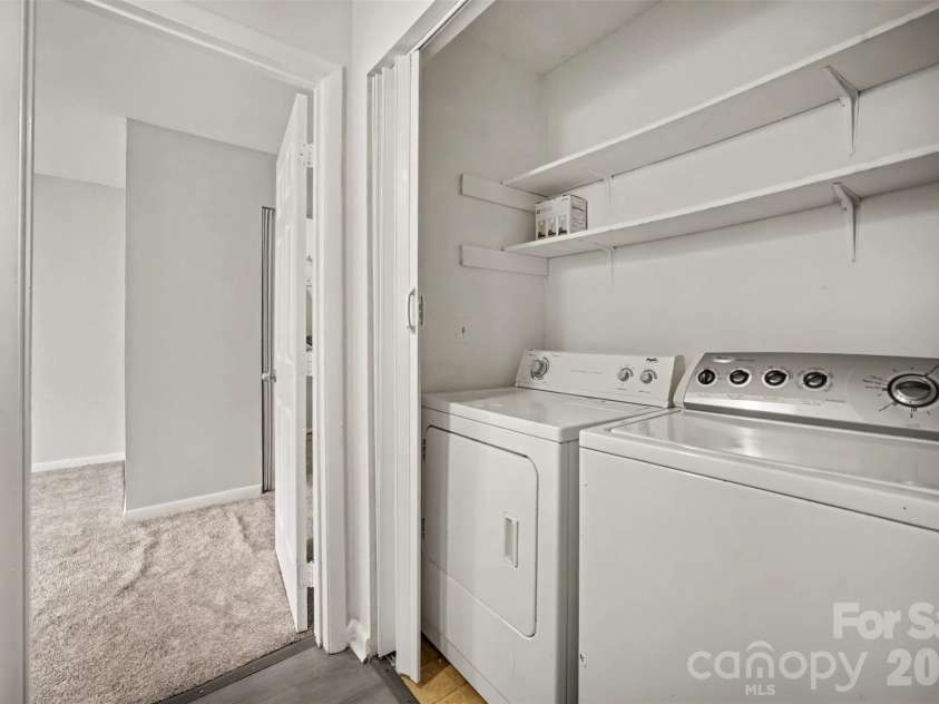 4902 Spring Lake Drive, Charlotte, NC 28212.  MLS# CAR4411853, YatesRealty ID 38851. Laundry Closet